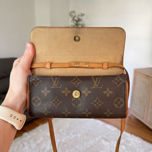 ✅AUTHENTIC✅LOUIS VUITTON TWIN PM - Picture 9 of 14